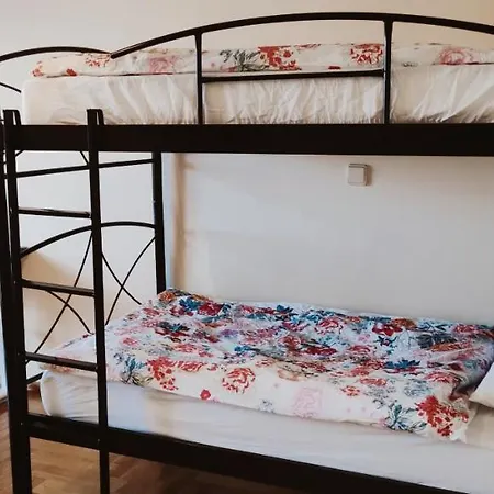 Peaceful Living, The Golden Lägenhet