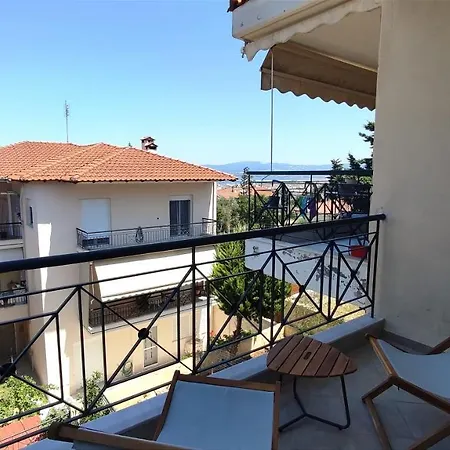 The Golden Apartment *